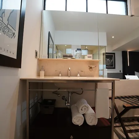 Flowsuites Polanco-2